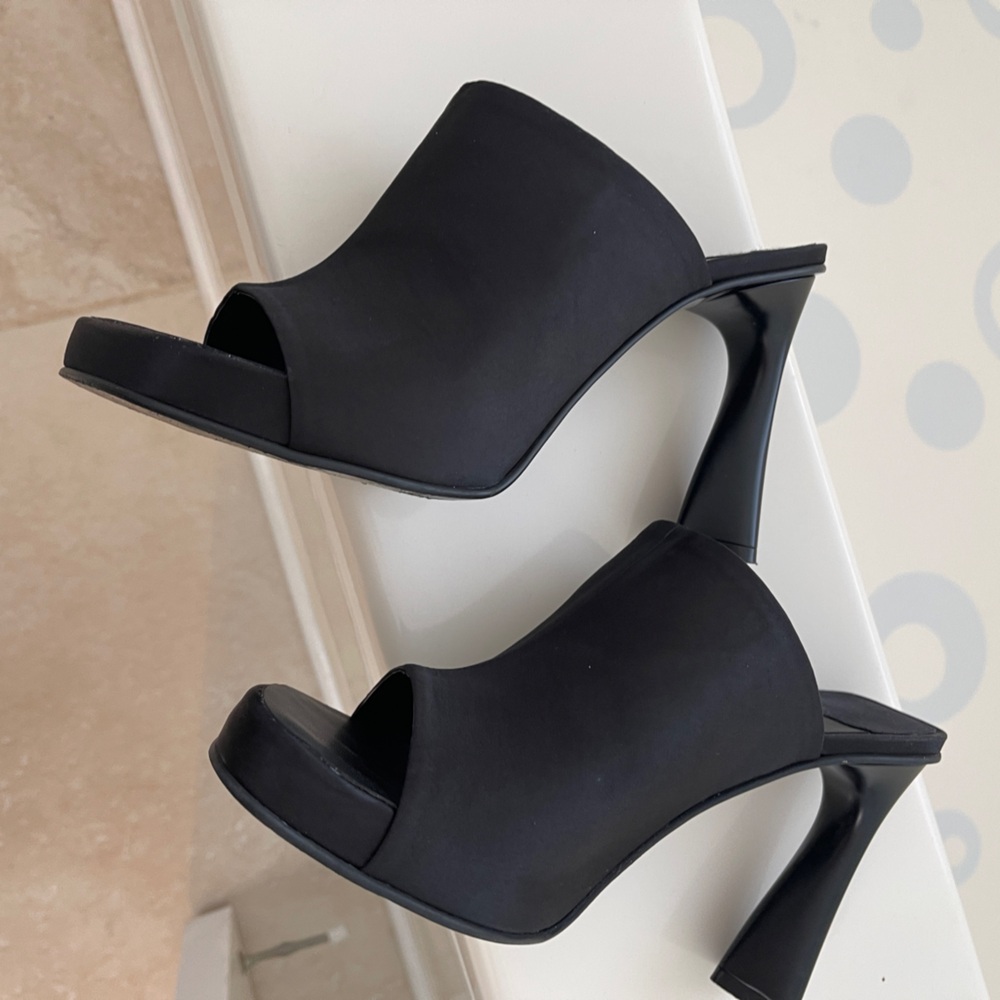 Stella McCartney Women’s Elsa Satin High Heel Mule Sandals